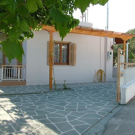 George'S Apartment Αγία Μαρίνα Δωμάτιο φωτογραφία