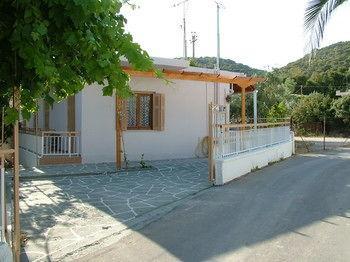 George'S Apartment Αγία Μαρίνα Εξωτερικό φωτογραφία